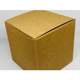 ŠKATLICA IZ REBRASTEGA KARTONA, 140x140x140 MM